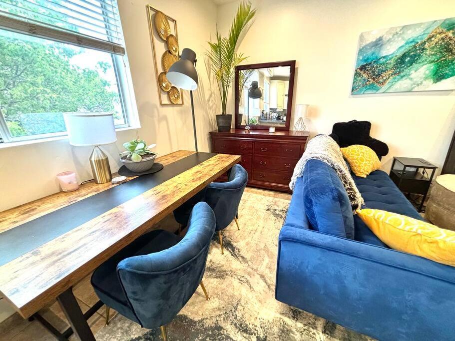 Fully Loaded Reservation 3bed 2ba W Parking